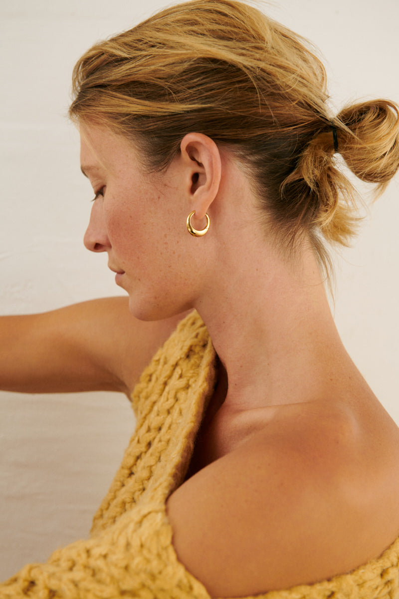 Globe Huggies ørering - forgyldt